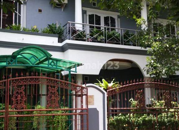 Rumah Cantik di Kencana Loka Bsd 1