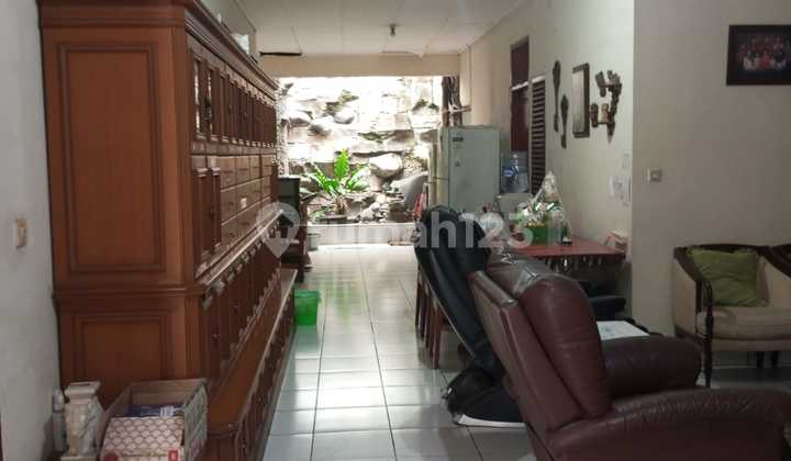 House for Sale in Mampang Prapatan, South Jakarta 2