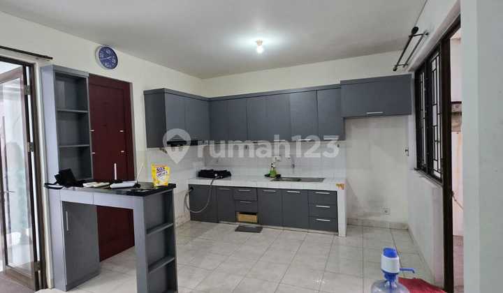 Beautiful House In Green Cove BSD Nice