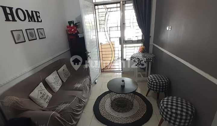 Rumah Cantik di Serpong Terrace Tangerang Selatan Lia 2