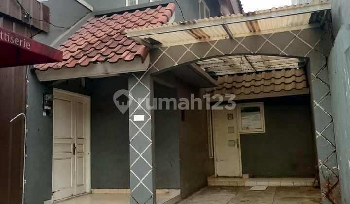 Beautiful House by the Road in Griya Loka BSD South Tangerang 2