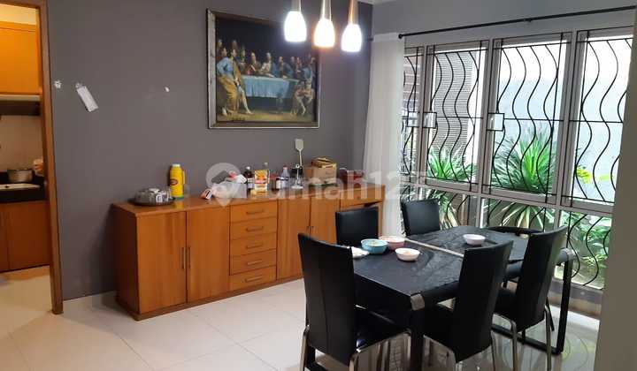 Beautiful House in Delatinos Lavintage Bsd Beautiful House in Delatinos Lavintage Bsd