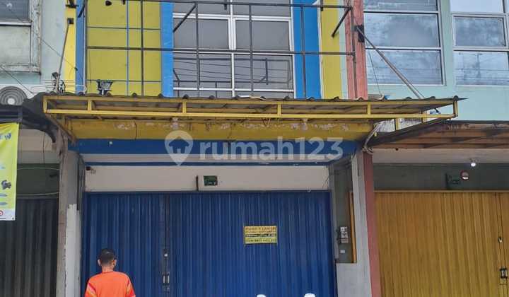 Beautiful Ready-to-Use Shop House in Serpong Garden Cisauk Tangerang. Beautiful Ready-to-Use Shop House in Serpong Garden Cisauk Tangerang.