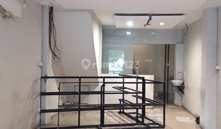 Disewakan Ruko Pesanggrahan, Jakarta Barat, 4.5x16m, 3 Lt, SHM 4