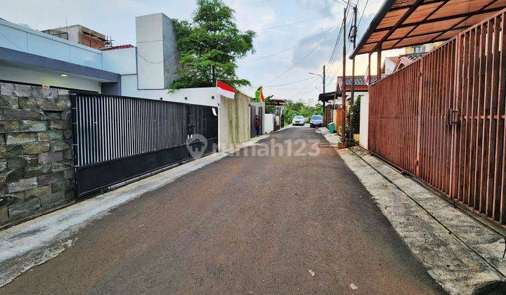 Rumah Bagus Semi Furnised Di Taman Aries, Meruya Utara, 8x18m² 1