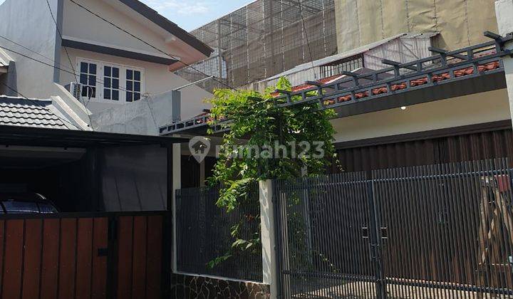 Rumah Bagus Semi Furnished di Puri Indah, Kembangan, SHM 2