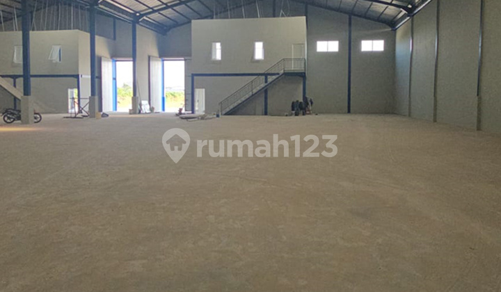 New Ready-to-Use Warehouse in Pasar Kemis, Tangerang, PKT Cikupa 3 Complex, High Ceiling 9m, Flood-Proof, HGB (Building Use Rights) New Ready-to-Use Warehouse in Pasar Kemis, Tangerang, PKT Cikupa 3 Complex, High Ceiling 9m, Flood-Proof, HGB (Building Use Rights)