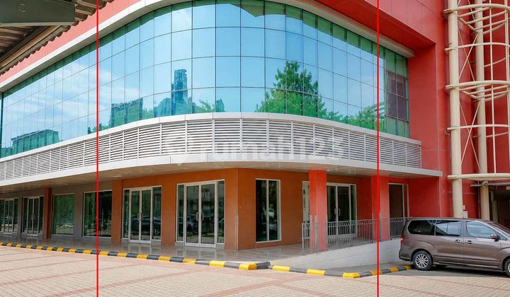 For Sale: Shop House at ITC BSD Serpong Tangerang - Building Area 255 sqm, Corner Unit, Facing Main Road, Super Strategic Location. 2