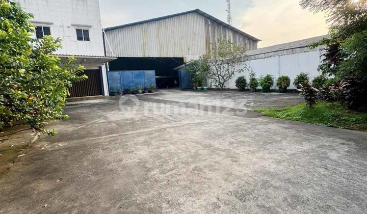 FOR RENT or FOR SALE! Strategic Warehouse and Shophouse on Jl. KH. Hasyim Ashari Tangerang, 2,500 m² with Freehold Title FOR RENT or FOR SALE! Strategic Warehouse and Shophouse on Jl. KH. Hasyim Ashari Tangerang, 2,500 m² with Freehold Title