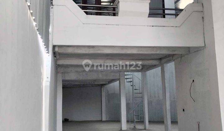 Ada Gudang Bagus Nih Strategis di Kembangan Raya, Jakarta Barat 462 m² Cocok Untuk Usaha, Hunian, Dll 1