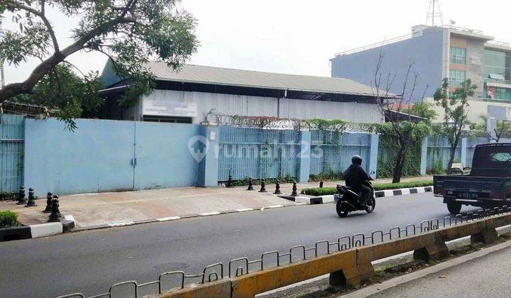 Butuh Gudang Dengan Lokasi Prime di Jakarta Barat, Kami Ada Gudang 1.100 m² di Kebon Jeruk, Dekat Akses Tol 2