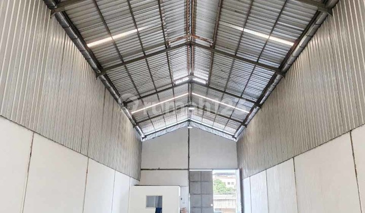 Gudang Disewakan di Angke Indah Kapuk, 380 m², Akses Kontainer 40 Ft