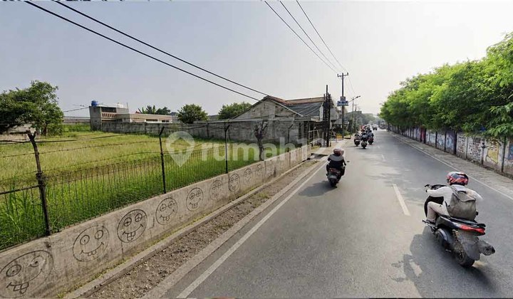 Rent Commercial Land on Jalan Raden Saleh, Karang Tengah, Tangerang Land Area 3,700 m² Suitable for Showroom, Café or Warehouse