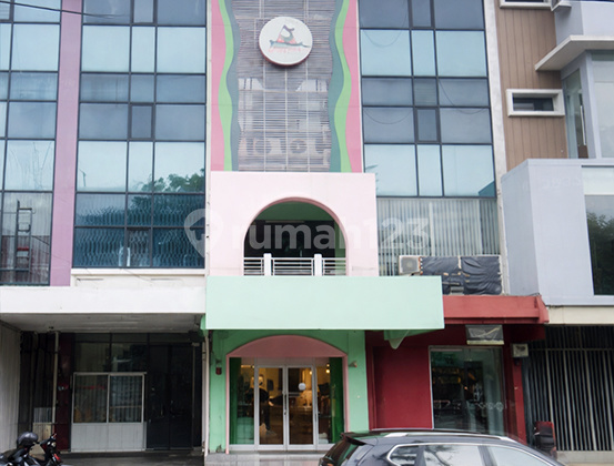 Shop House for Rent West Jakarta, Beside Pesanggrahan Main Road, 4 Floors, LB 270 M², Ready to Use, Suitable for Business 1