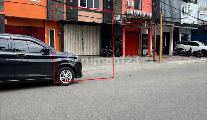 Rental Shop Bintaro Sector 7 Ciputat, Main Road Side, Near Toll & Jurangmangu Station, Building Area 56 M² Rental Shop Bintaro Sector 7 Ciputat, Main Road Side, Near Toll & Jurangmangu Station, Building Area 56 M²