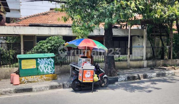 For Rent: Land + House in Senen, Central Jakarta, 13X23 M², Freehold Title