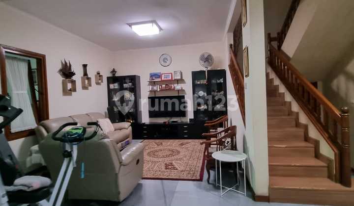 Dijual Rumah Siap Pakai Di Tebet Kondisi Terawat