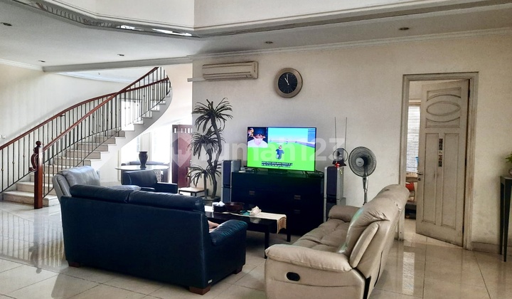 Taman Metro Alam Depan Taman Pondok Indah