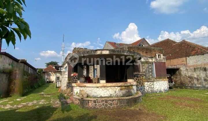 Disewakan Rumah Kuno di Jl Merdeka- Bogor