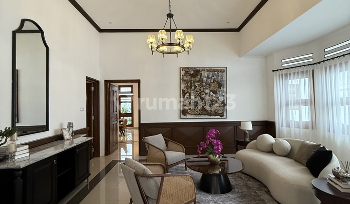 Luxury House At Menteng Prestigious Area In Jakarta