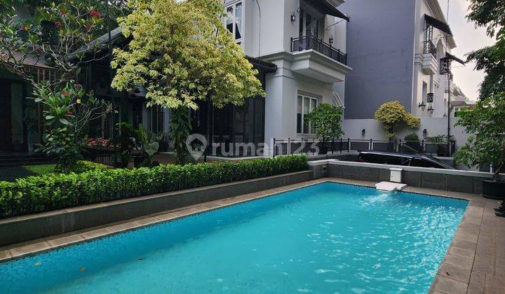 Dijual Rumah Mewah Taman Luas Mega Kuningan Jakarta Selatan 1