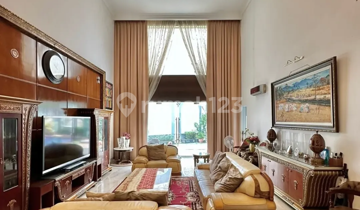 Dijual rumah modern klasik 11 kamar Simprug Kebayoran Lama Jakarta selatan 2