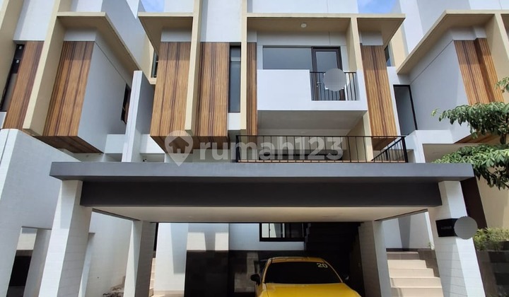 New 3-Story Unfurnished House in Blizfield Bsd, Tangerang New 3-Story Unfurnished House in Blizfield Bsd, Tangerang