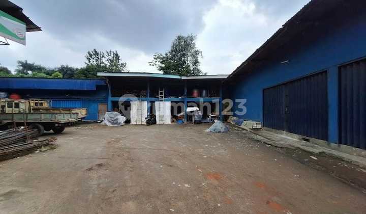 Selling Building Supply Store Still Actively Operating in Bogor City.