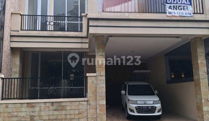 Rumah Cantik Dijual di Cluster Bukit Cimanggu City Bogor
