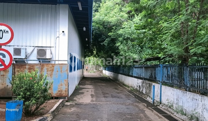 Termurah Dijual Gudang di Pulo Gadung 6.445 M2 Dalam Kawasan Jiep