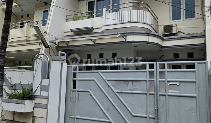 RUMAH BAGUS 2 LANTAI NYAMAN GREEN GARDEN 2,5LANTAI