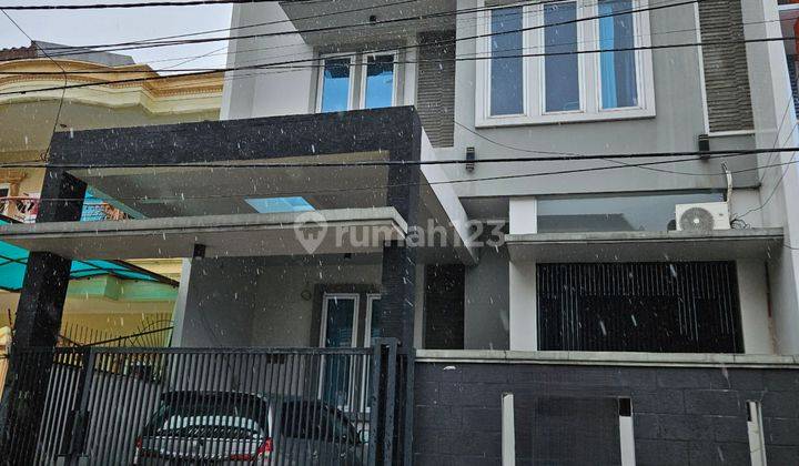 Dijual Rumah Baru 3,5 Lantai Siap Masuk Green  Garden Jakarta Narat 1