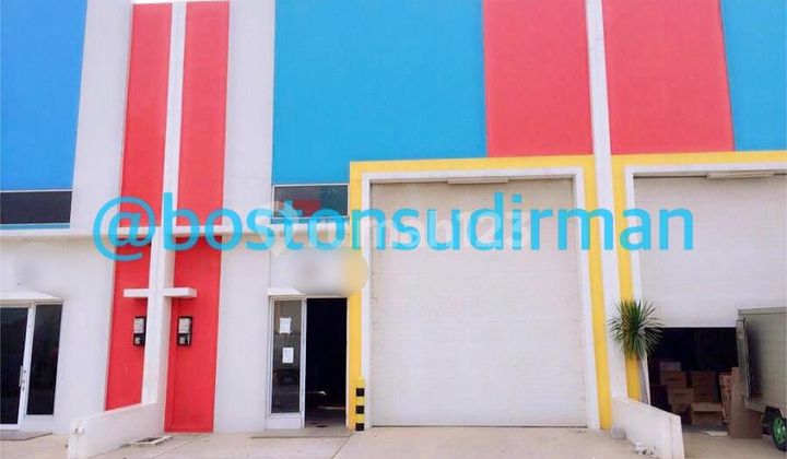For Sale Warehouse Sedayu Bizpark Daanmogot 378 M2 9x42 Fully Renovated 3 Floors Building Area 972 M2 For Sale Warehouse Sedayu Bizpark Daanmogot 378 M2 9x42 Fully Renovated 3 Floors Building Area 972 M2