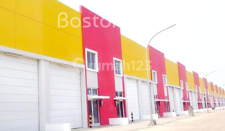 Jual Gudang Sedayu Bizpark Cakung 234 M2 9x26 2 Lantai Lb 324 M2 - Sell Warehouse East Jakarta Sedayu Bizpark Cakung Cakung 250 Sqm 9x26 Land / Luas Tanah: 234 M2 (9x26)building / Luas Bangunan: 324 M2 (9x16 2 Lantai)backyard Terbuka: 9x4 Metercarport Hal