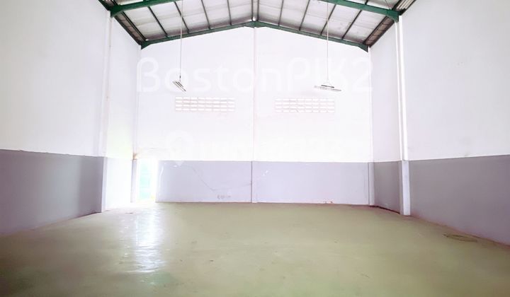 Rent Warehouse Sedayu Bizpark Cakung 432 Sqm 12x36 Epoxy Floor - 3 in 1