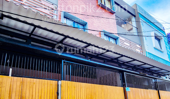 For Sale: 3-Story Shop House (Ruko) in East Tanjung Duren, 84 m² (5.6x15), Land Area 214 m², 19 Rooms - Boarding House with 10% ROI, Near Neo Soho Central Park 2