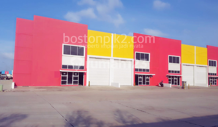 Warehouse for Rent Sedayu Bizpark Cakung East Jakarta 850 M2 23.5x36 Corner