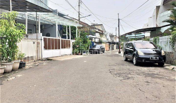 Rumah Tua Hitung Tanah di Komplex permata angkasa  1