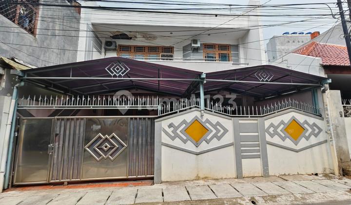 Rumah Di Jakarta Pusat Gg : Kelinci 2