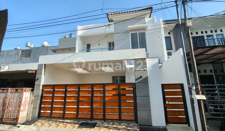 New Ready-to-Occupy 2-Story House New Ready-to-Occupy 2-Story House