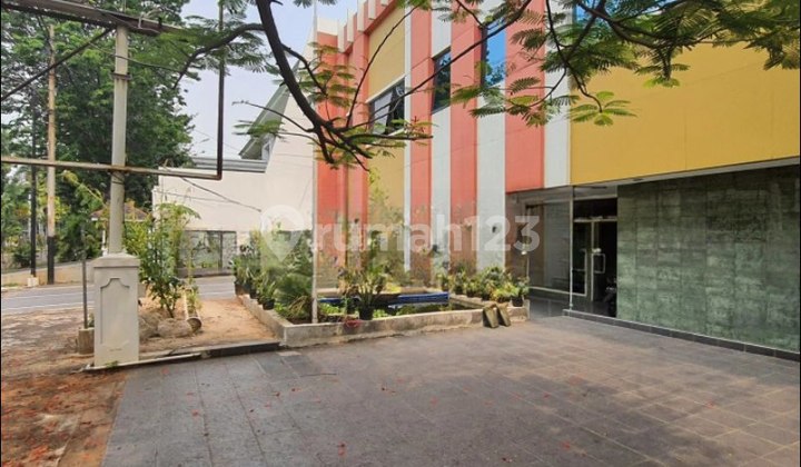 Ex Hotel in Ancol Price Below Market Value Area 1500 m²