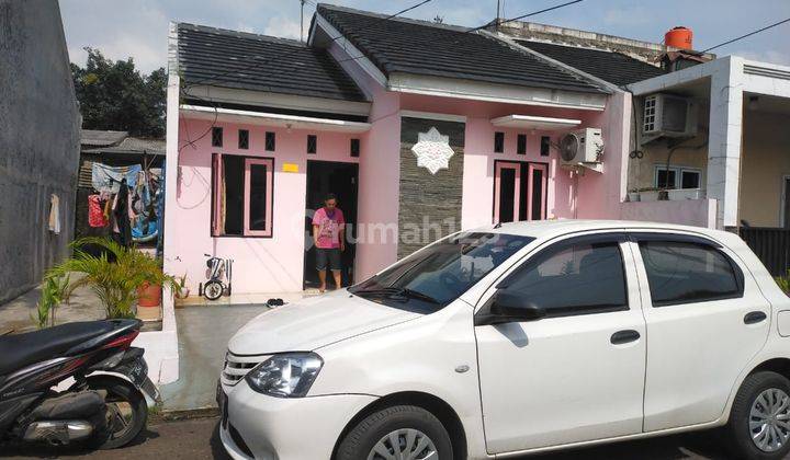 Rumah Bagus Semi Furnished SHM di Villa Rizki Ilhami, Tangerang 1