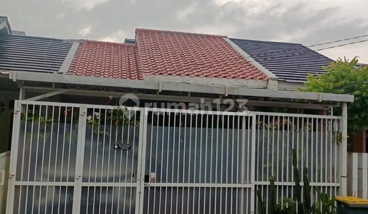 Rumah bagus dan strategis 1 lantai di Villa Rizki Ilhami 1