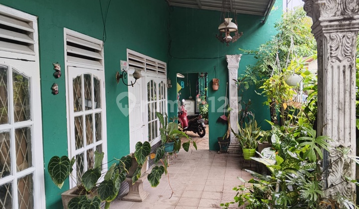 Rumah Dua Laantai Kunciran Mas. 2