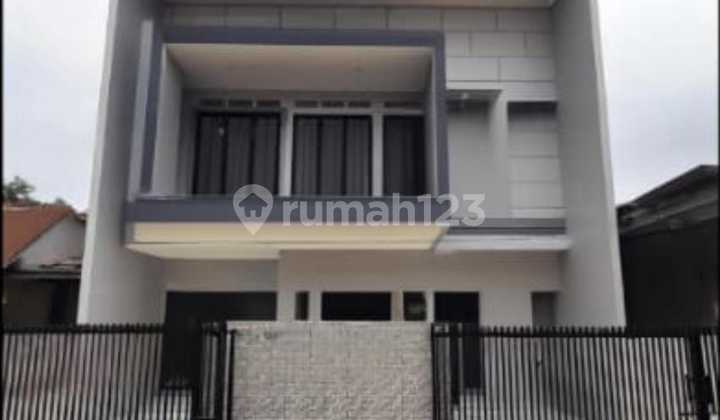Rumah Baru Dan Mewah Dekat Santa Ursula Bsd. Rumah Baru Dan Mewah Dekat Santa Ursula Bsd.