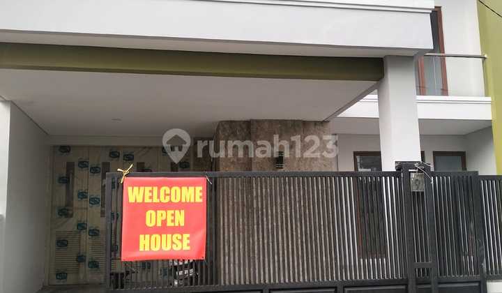 Rumah Keren Jalan Puter Masih Baru Dekat Stan Bintaro. Rumah Keren Jalan Puter Masih Baru Dekat Stan Bintaro.