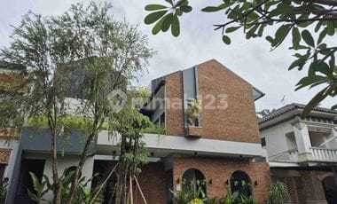 Rumah Mewah De Green Bsd