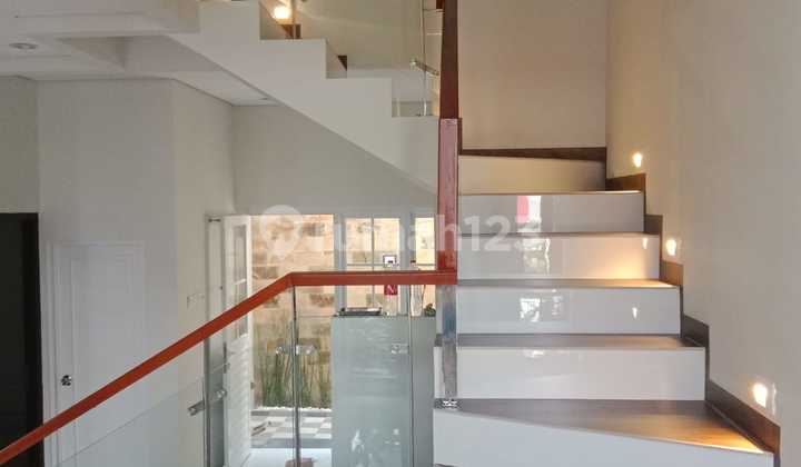 Rumah Dua Lantai Minimalis Dalam Cluster Dhaya Pesona Jombang, 15 Menit.ke Stasiun ******** 2