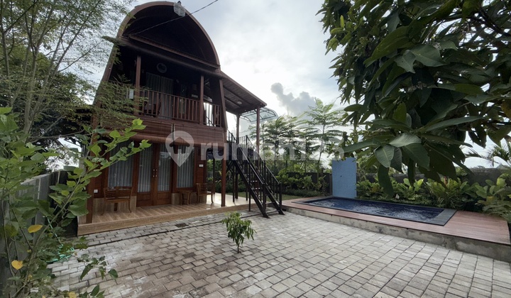 Villa Near Land with Views of Rice Fields, Mountains, and Sea