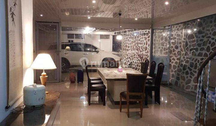 Disewakan Rumah Villa Puncak Cipanas Cianjur, Jawa Barat 1